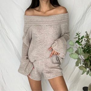 NWOT Sabo Skirt Sweater and Shorts Set - XS